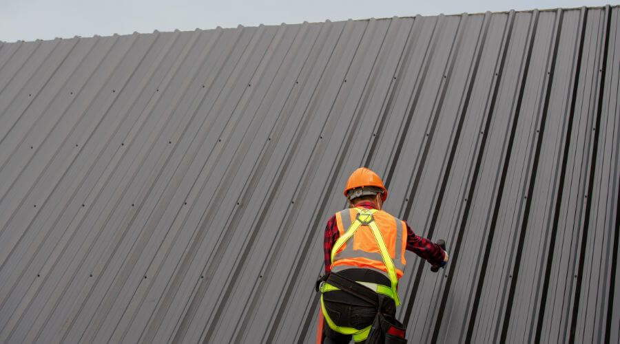 Professional metal roof installation services in Lebanon, IL